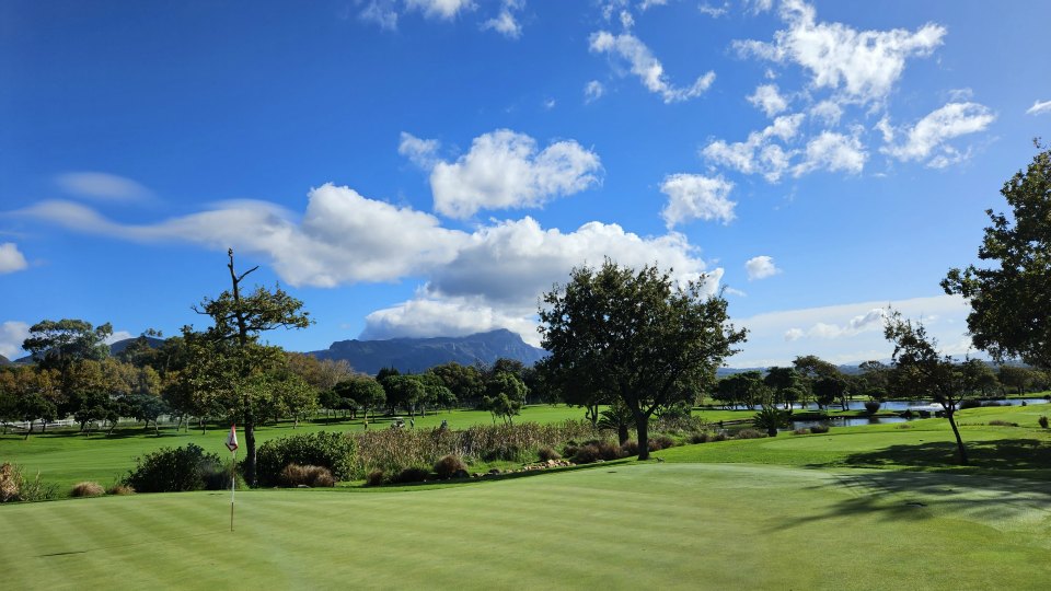 <h2>The Best of South Africa Escorted 2023</h2> 14 Nights | 6 Rounds | March 11 - 25